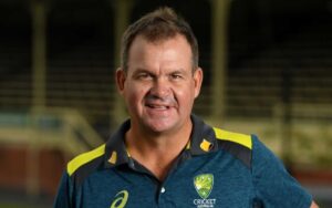 Struggling Orcas cut ties with coach Mott; Klaasen steps down as captain