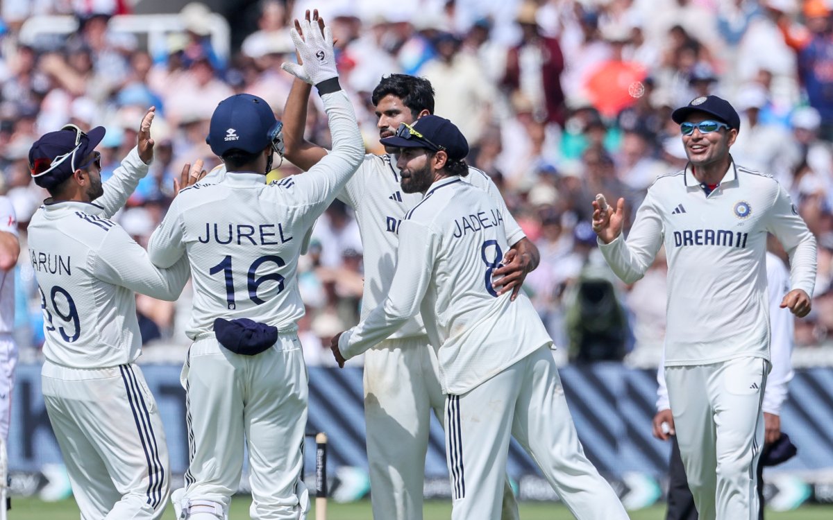 3rd Test: Washington takes 4-22, India need 193 to win and go 2-1 up in the series