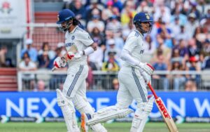 4th Test: Great to see Gill and Rahul fight it out for the rest of the team, says Karthik