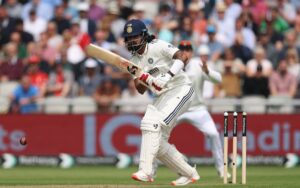 4th Test: India showed right mix between caution and aggression in morning session, says Shastri