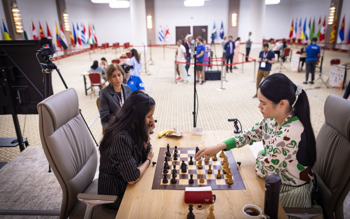 FIDE Women’s World Cup: Harika, Humpy, Divya, and Vaishali make final eight