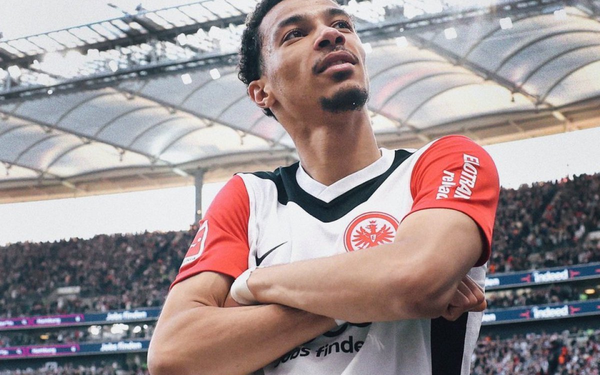 Football: Liverpool set to sign striker Ekitike from Eintracht Frankfurt