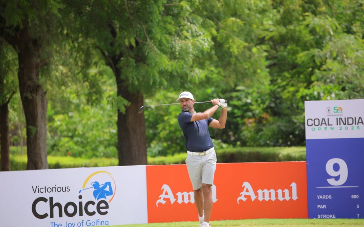 Coal India Open: Amardeep Malik surges ahead by two strokes in round two