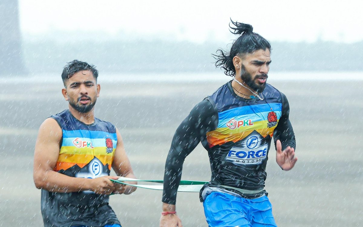 'Friendship lasts off the mat...', Aslam and Akash on PKL 12 opening night showdown