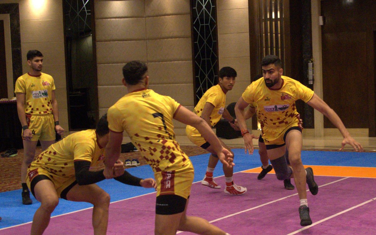 PKL Season 12: Services Players Pay Tribute To Nation s Heroes On Independence Day