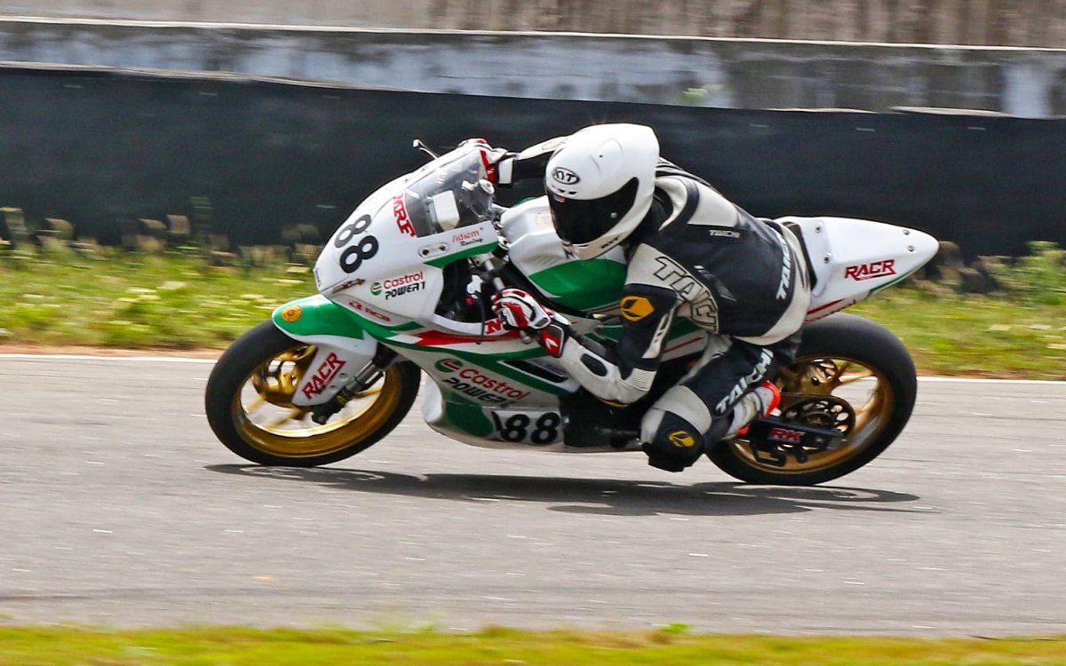 Rahil Pillarisetty grabs pole position in Rolon Round of National Motorcycle Racing Championship