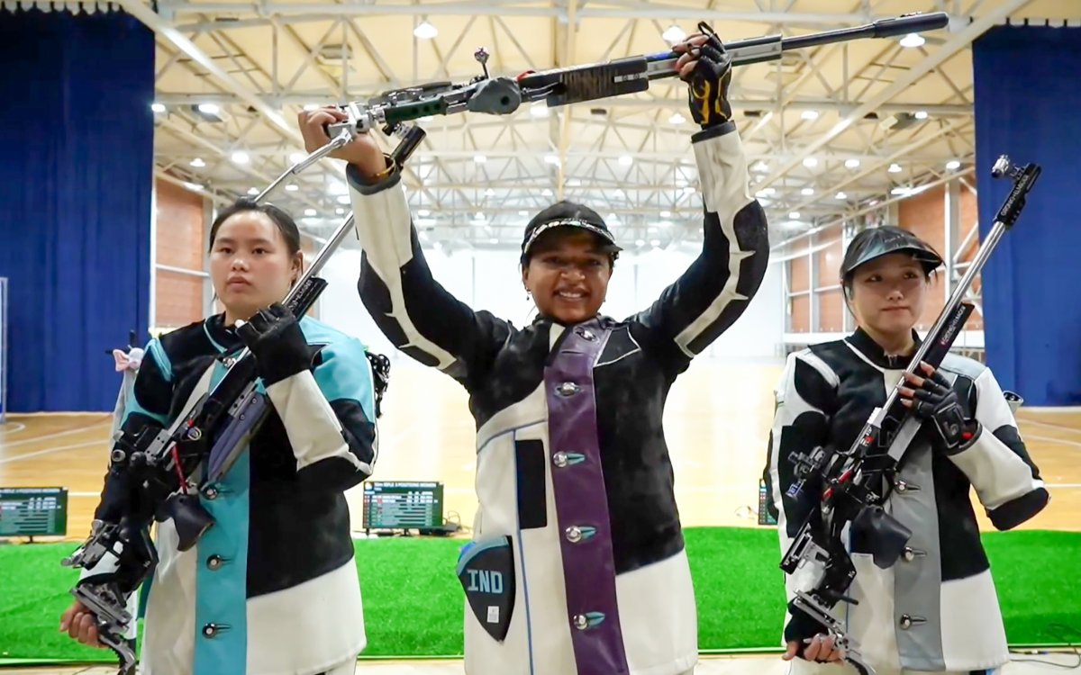 Sift Kaur Wins Individual And Team Gold In Women s 50m Rifle 3P Event