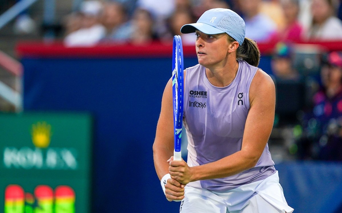 Swiatek Beats Lys, Anisimova Win Over Raducanu To Reach Last 16 In Montreal