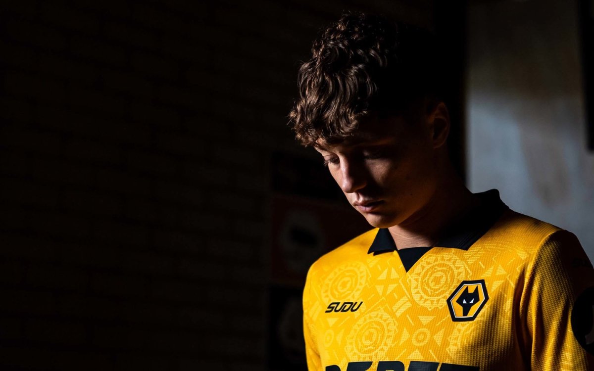 Wolves Sign Girona Defender Ladislav Krejci On Initial Loan Deal