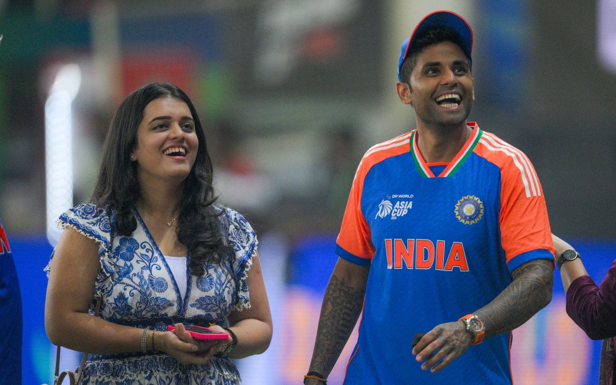 Asia Cup 2025: Suryakumar Yadav reaches Mumbai as members of Team India return home