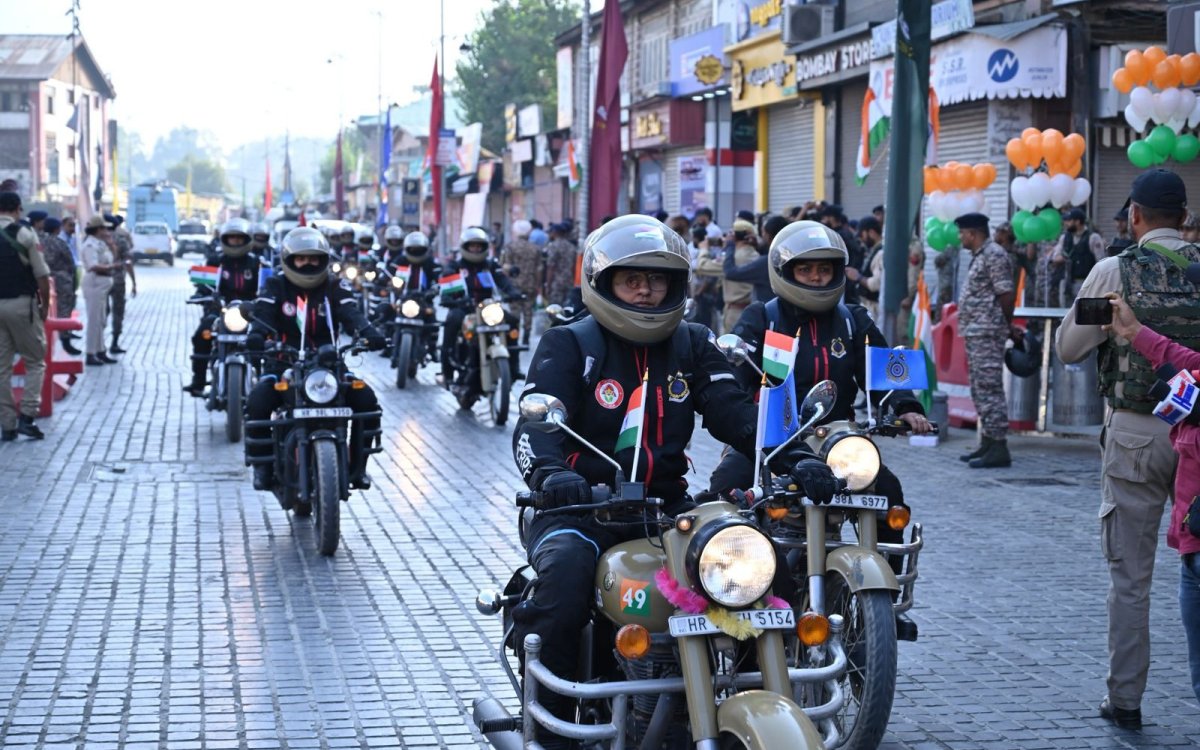 CRPF DG Flags Off All-women Bike Expedition From Srinagar’s Lal Chowk