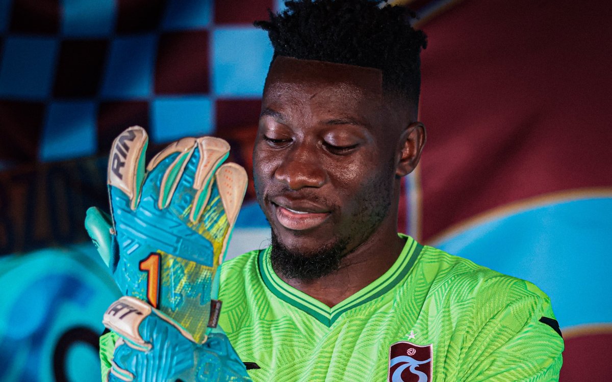 Manchester United Goalkeeper Makes Loan Move To Trabzonspor