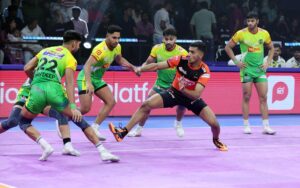 PKL 12: Inches separate the two sides as U Mumba clinch victory in last raid thriller