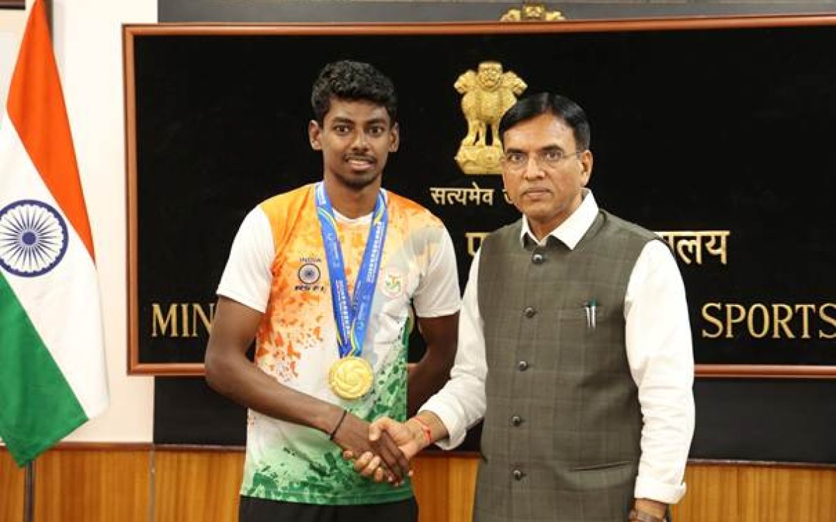 World Championship Medal-winning Skaters Felicitated By Sports Minister Mandaviya