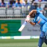 Gavaskar confident Kohli, Rohit will fire in Adelaide after Perth setback