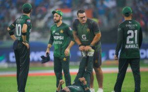 No need to panic or overreact, says Mohammad Yousuf after Pakistan’s Asia Cup loss