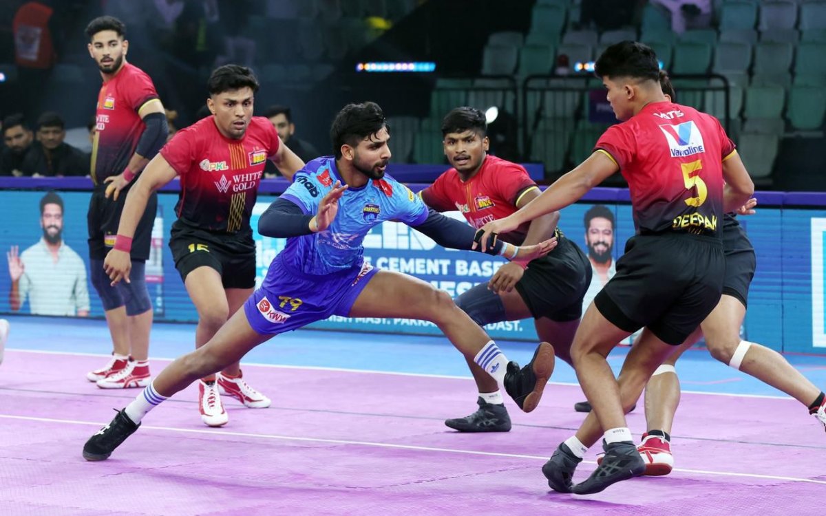 PKL 12: Alireza’s Super 10 Ends Bengal Warriorz Campaign; Helps Bengaluru Bulls Jump To Third Place
