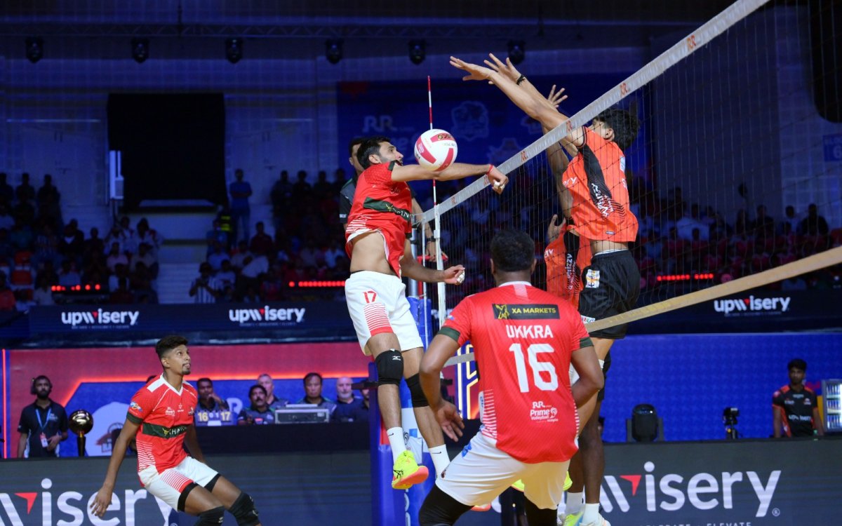 PVL 2025: Hyderabad Black Hawks celebrate Dussehra with big win over holders Calicut Heroes
