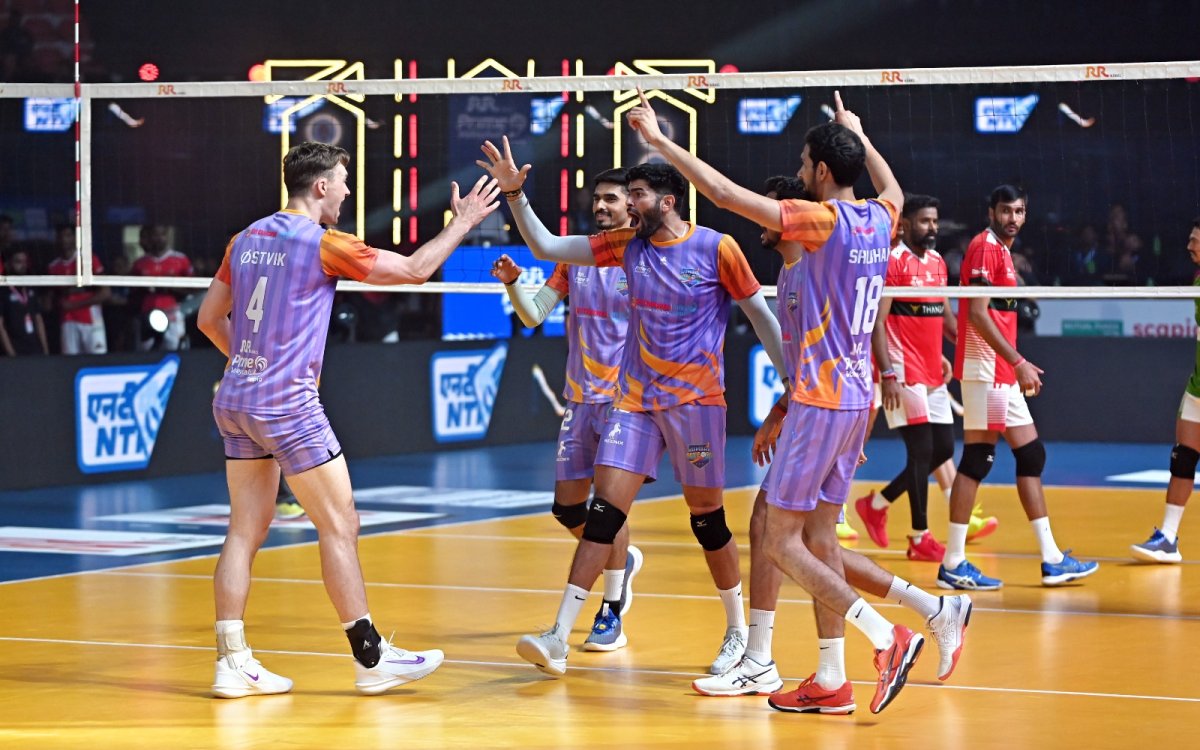 PVL 2025: Mumbai Meteors beat Calicut Heroes 3-0 to continue perfect run