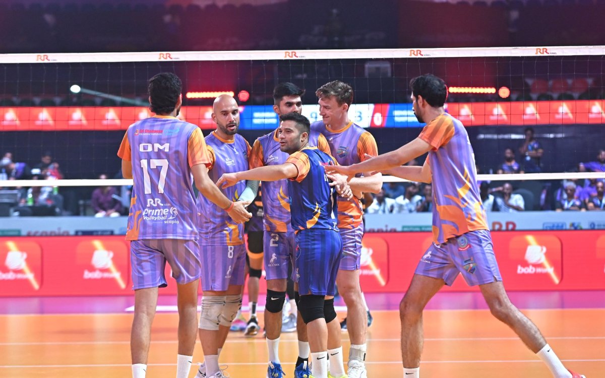 PVL 2025: Mumbai Meteors Beat Bengaluru Torpedoes To Claim Top Spot