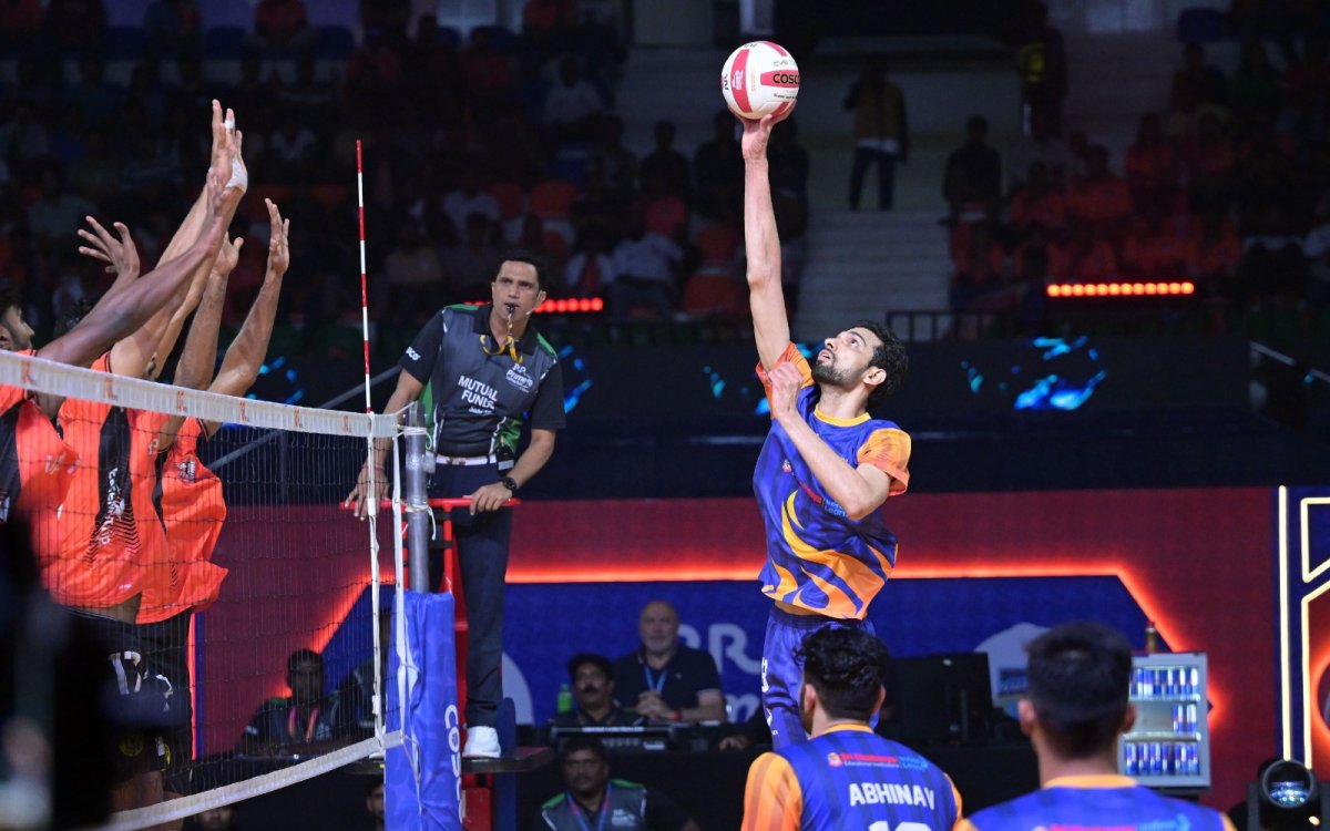 PVL 2025: Mumbai Meteors Rock Hosts Hyderabad Black Hawks With 3-0 Win