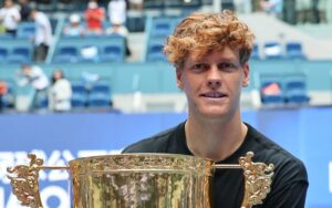 Sinner sweeps teenager Tien to reclaim China Open crown
