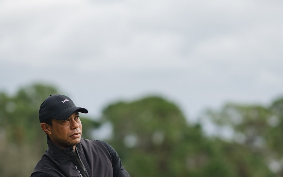 Tiger Woods undergoes disc replacement surgery after experiencing lack of mobility