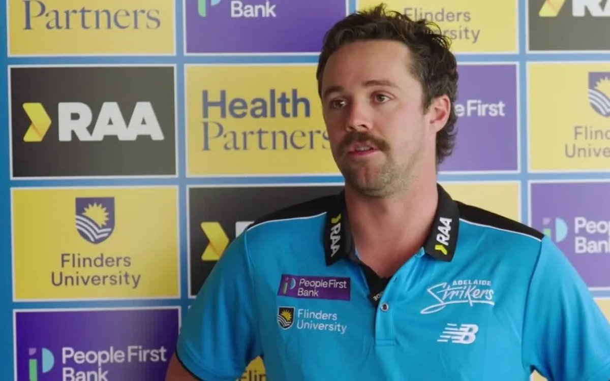 Travis Heads Re-signs With Adelaide Strikers