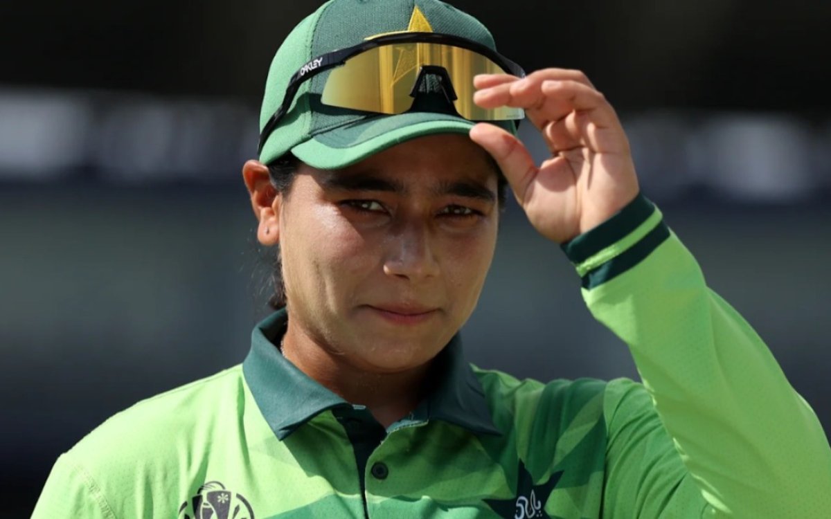 Women's World Cup: Pakistan elect to bowl against England