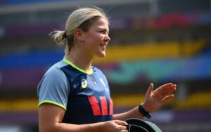 Women’s World Cup: Voll, Molineux, Garth in as Australia opt to bowl against England