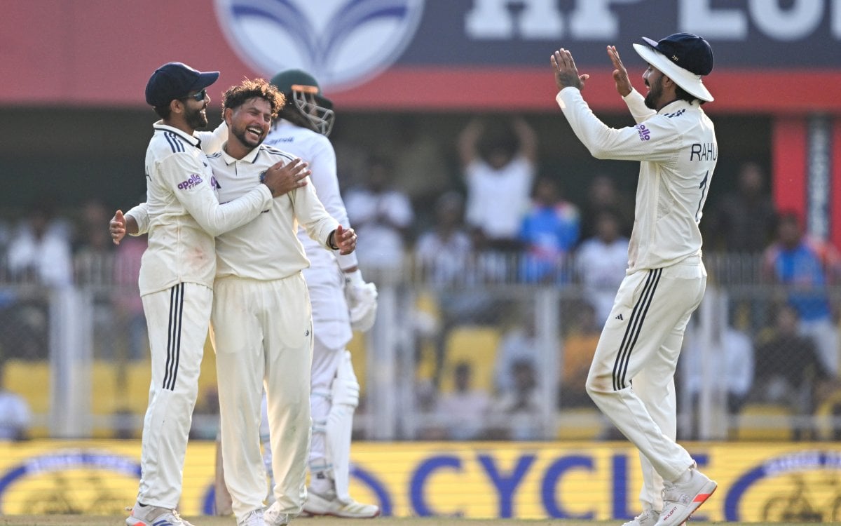 2nd Test: Pleased that the Indian bowlers applied consistent pressure after lunch, says Anil Kumble