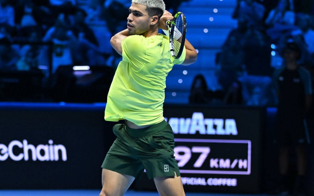 Alcaraz Battles Past Fritz To Stay On Course For Year-end No. 1 At ATP Finals