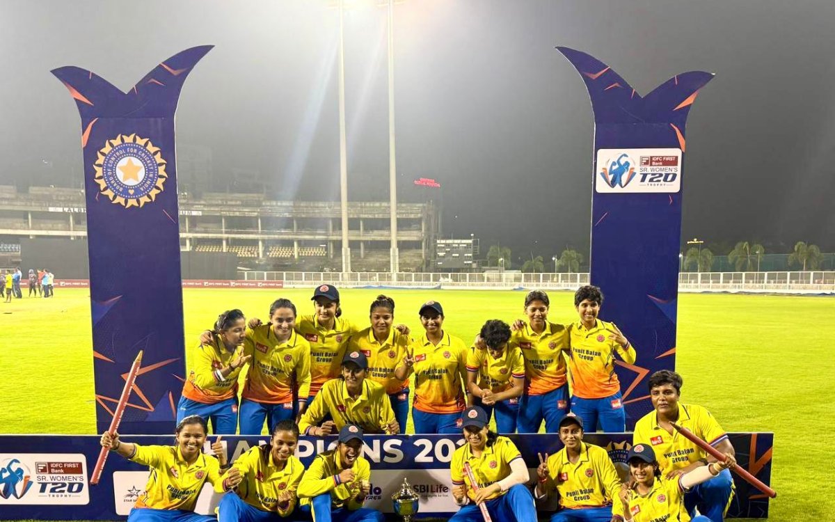 MCA Announces Rs 40 Lakh Cash Prize For Senior Women s T20 Trophy Winning Side