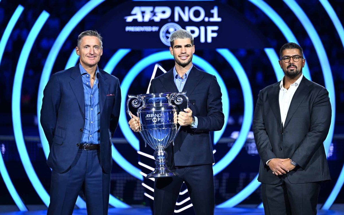 Really Proud , Says Carlos Alcaraz As He Accepts ATP Year-End No. 1 Trophy