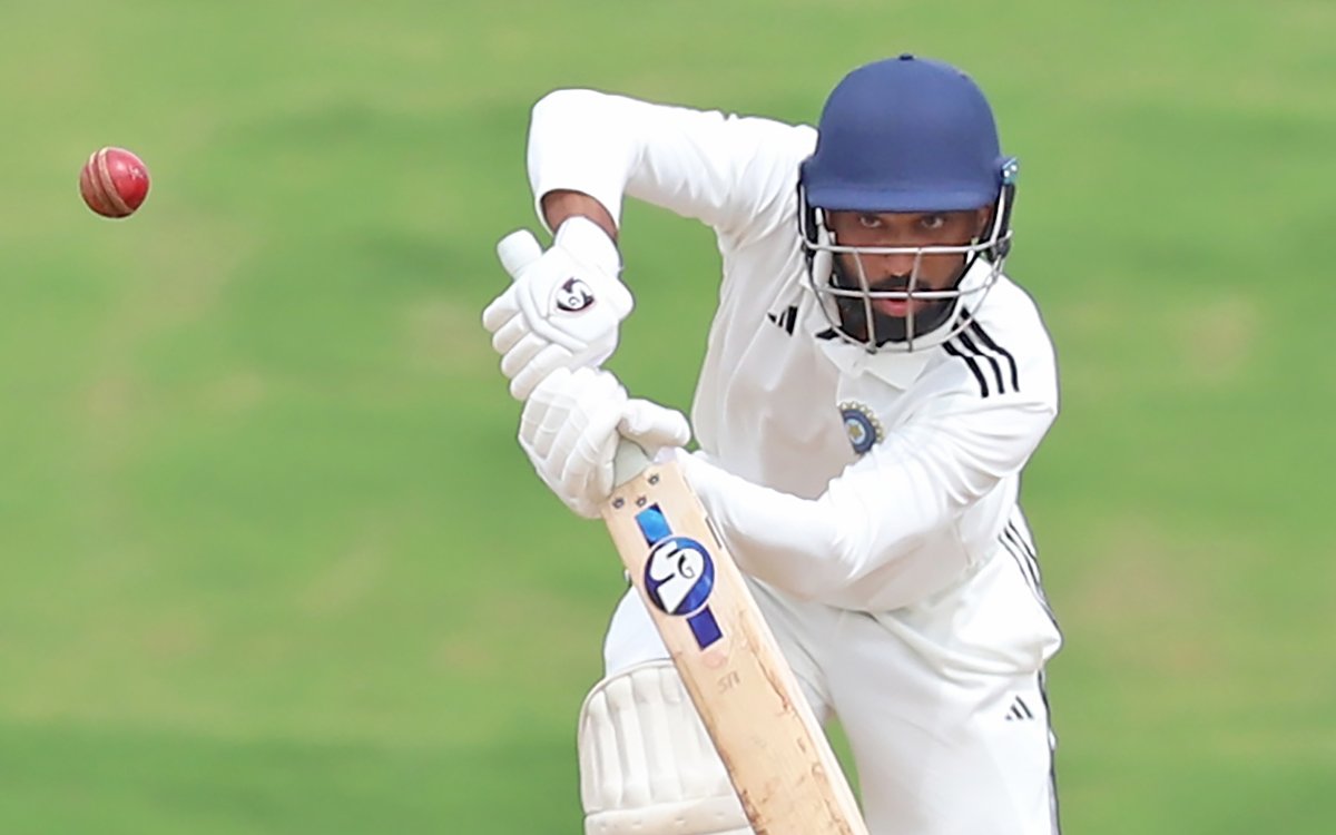 Shashi Tharoor Hails ‘under-publicised Talent’ Ravichandran Smaran After Another Double Ton