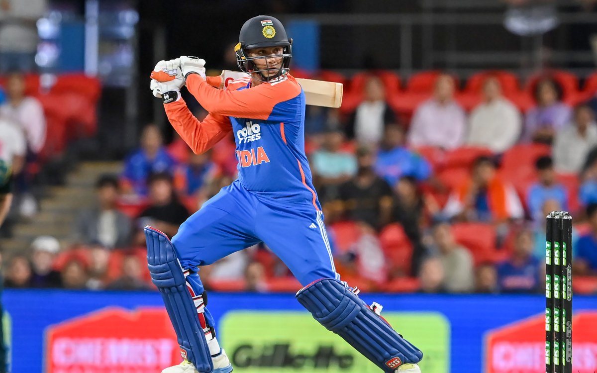 SMAT: Abhishek Sharma Blasts 12-ball Fifty En Route To 32-ball Century Against Bengal