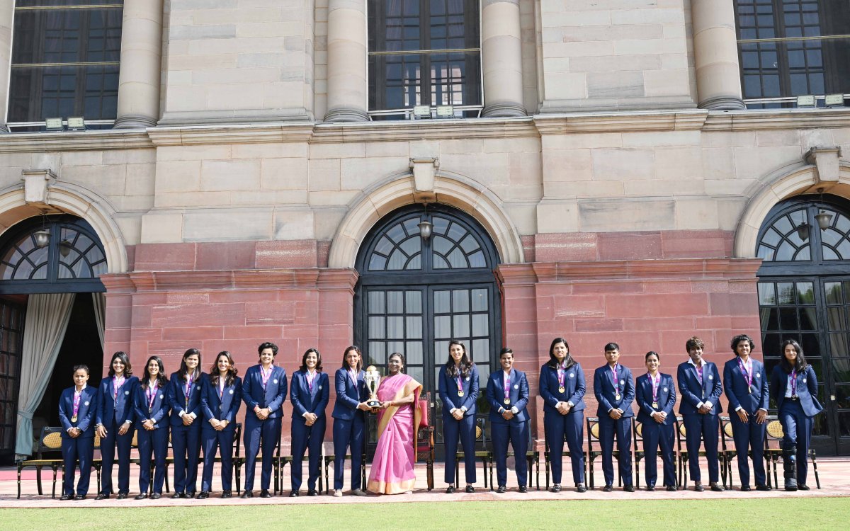 This Team Reflects India: President Murmu On Meeting Women’s WC Winners (Ld)