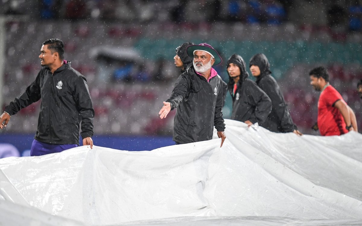Women's WC: Rain delays toss and start of play in India v South Africa final
