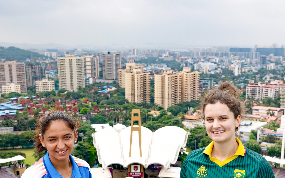 Women's WC: South Africa elect to bowl first in rain-delayed final against India