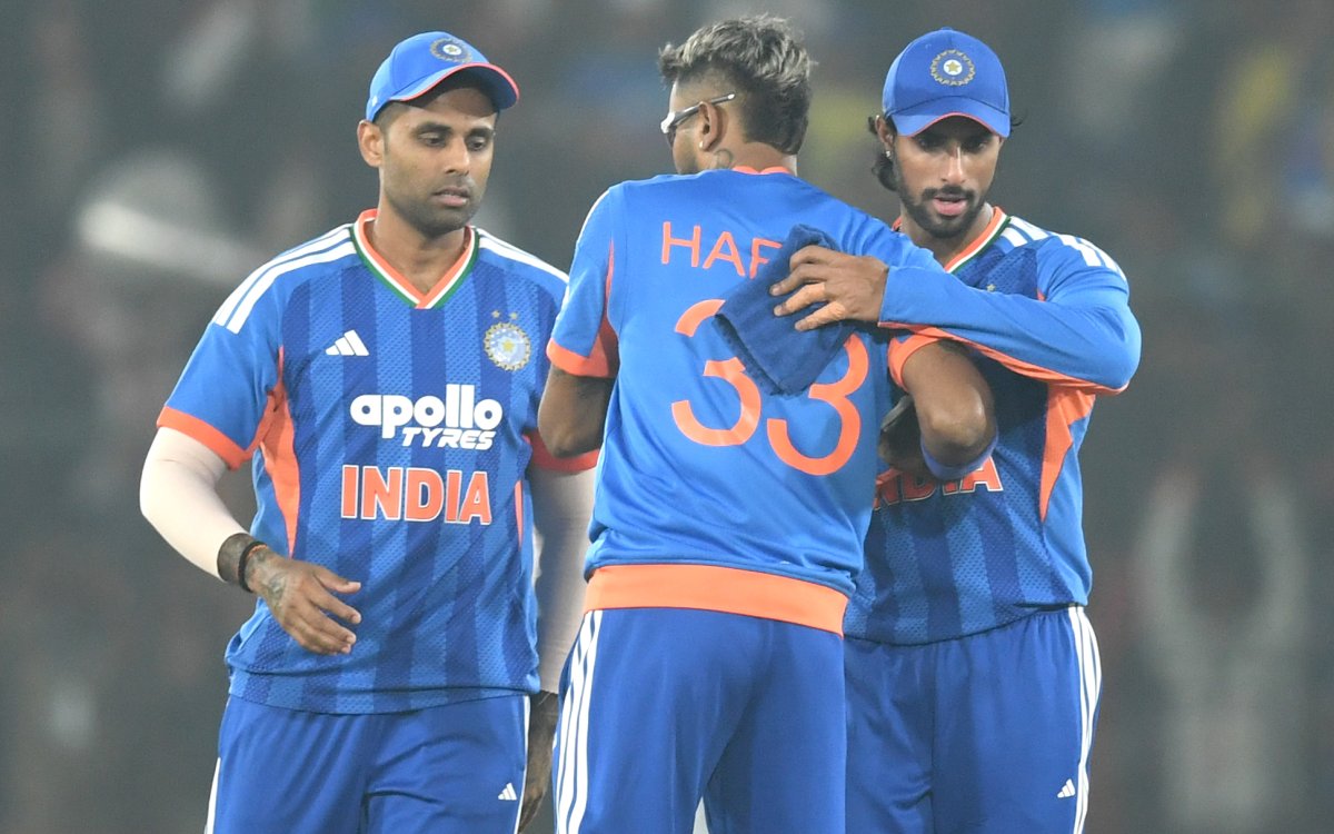 1st T20I: All-round Pandya, bowlers’ hand India thumping 101-run win over SA