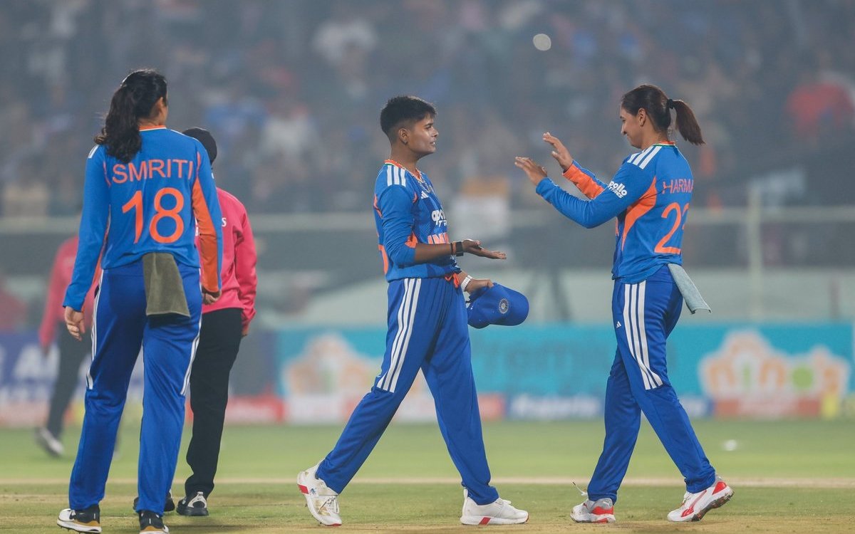 2nd T20I: Charani, Vaishnavi claim two each as India restrict Sri Lanka to 128/9
