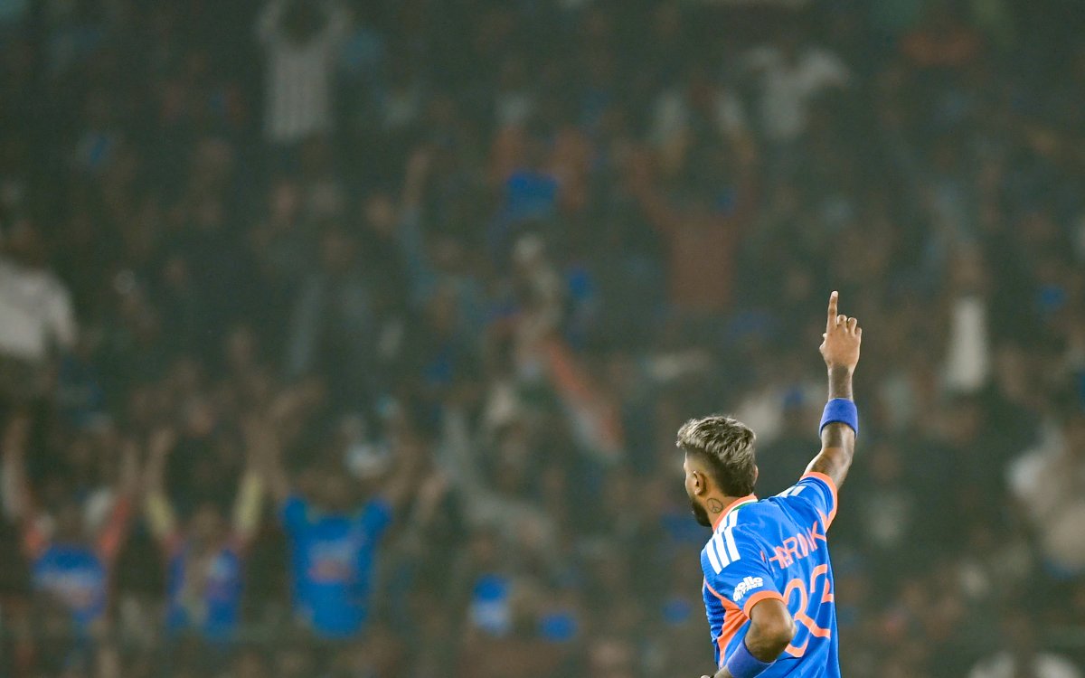 3rd T20I: Hardik Pandya becomes third Indian bowler to reach 100 men’s T20I wickets