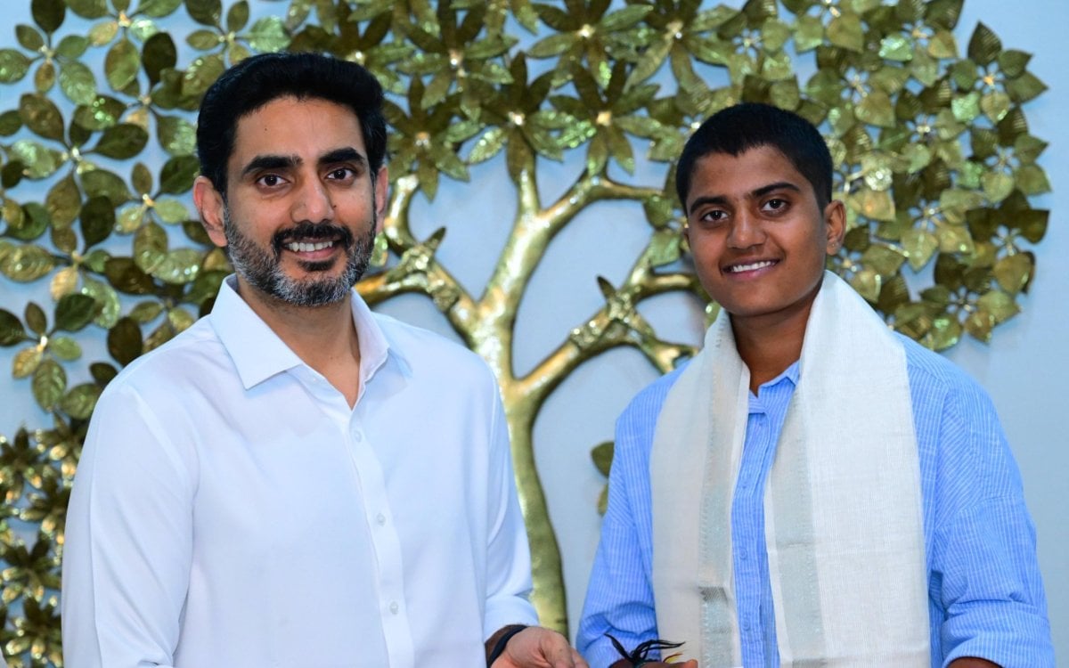 Andhra Pradesh presents Rs 2.5 crore cash reward to woman cricketer Shree Charani