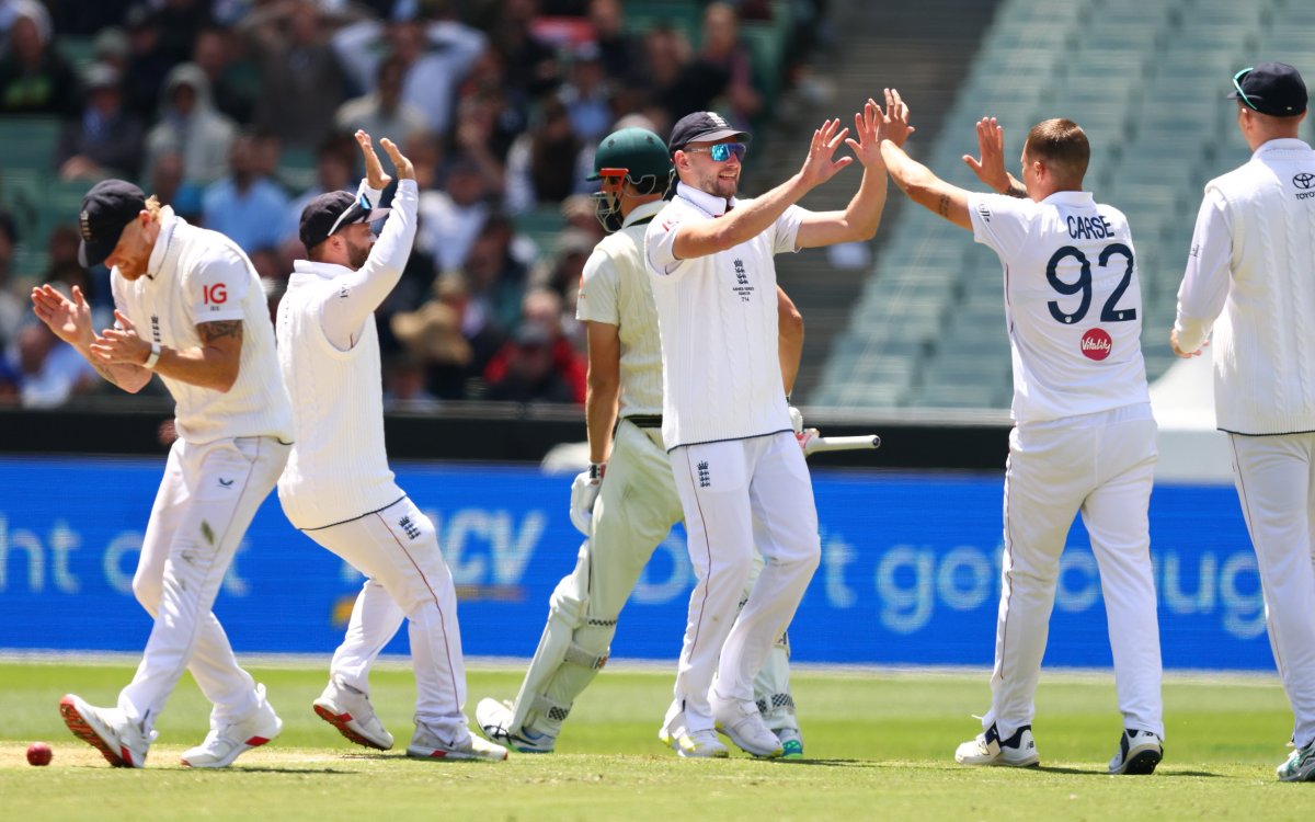 Ashes: 50 or 60 more runs across both innings could have changed the result, says Smith