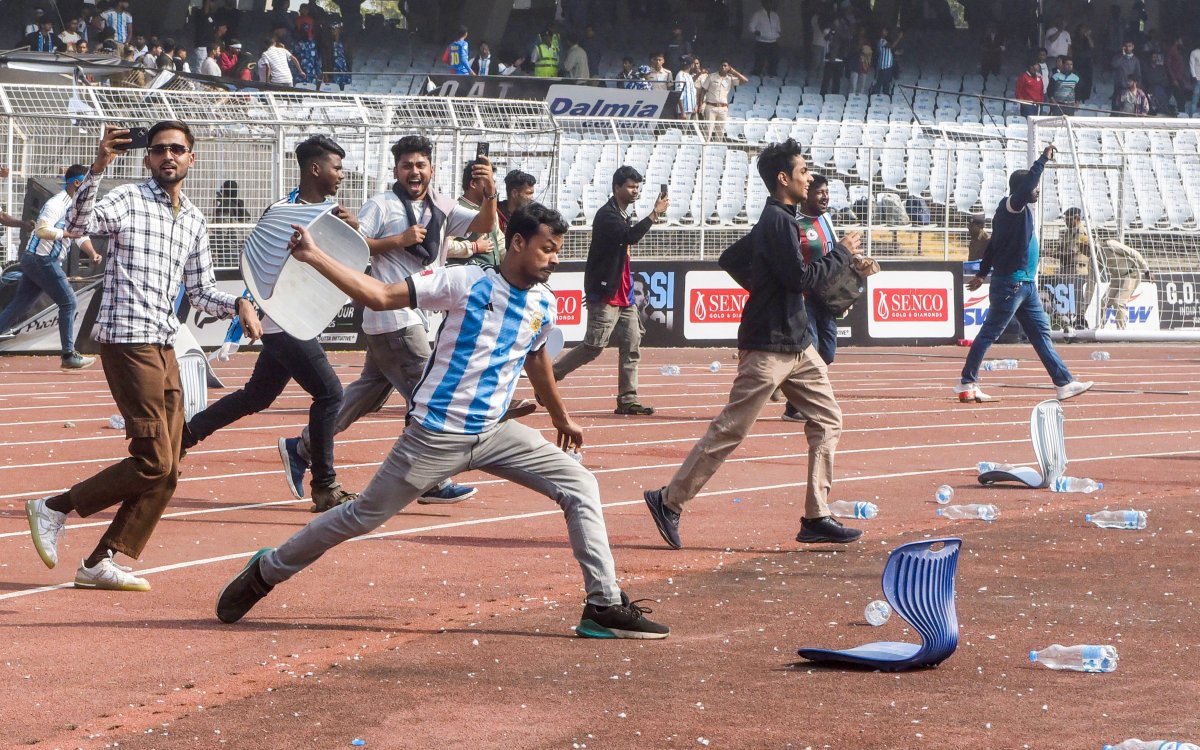 Messi event chaos: Bengal DGP among three top officials submit replies to show-cause notices