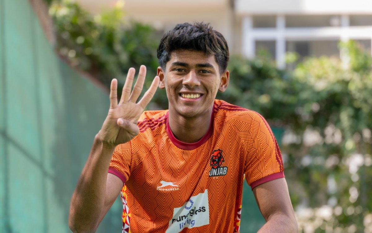 Punjab FC s Muhammad Suhail Signs Four-year Contract Extension 