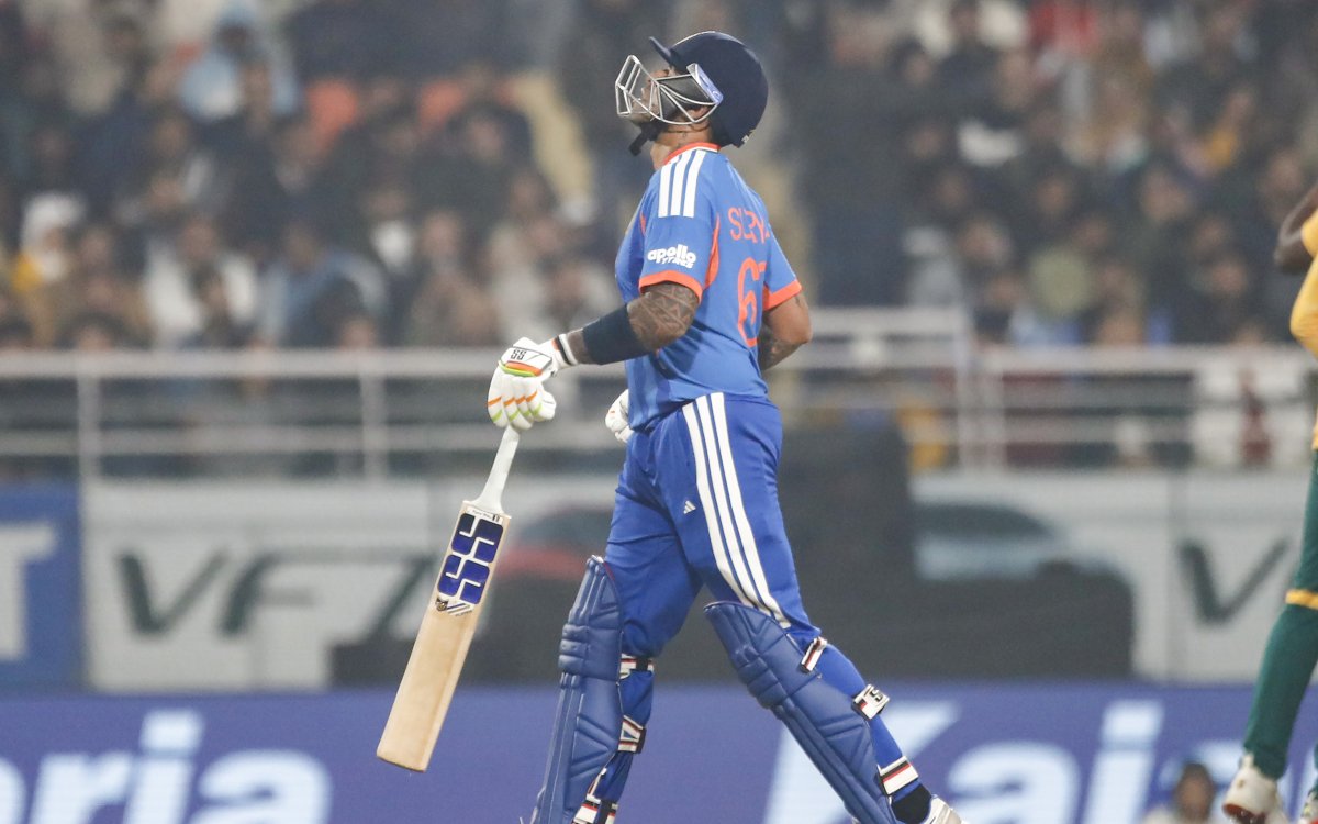 Surya and Gill's form is a real cause of concern: Pathan