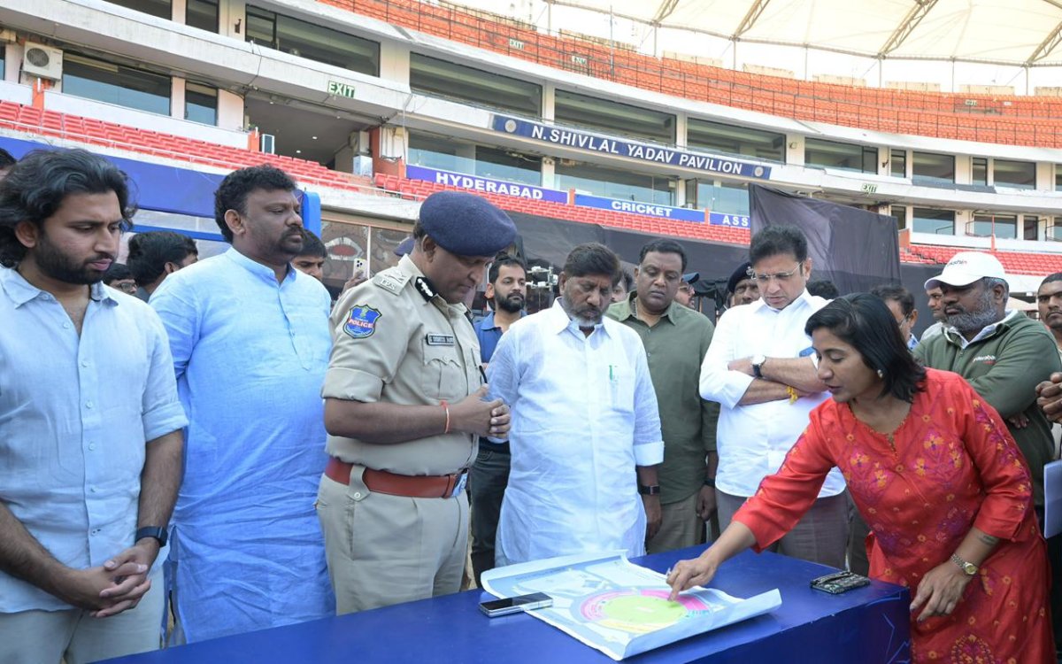 Telangana Deputy CM reviews arrangements for Messi’s exhibition match