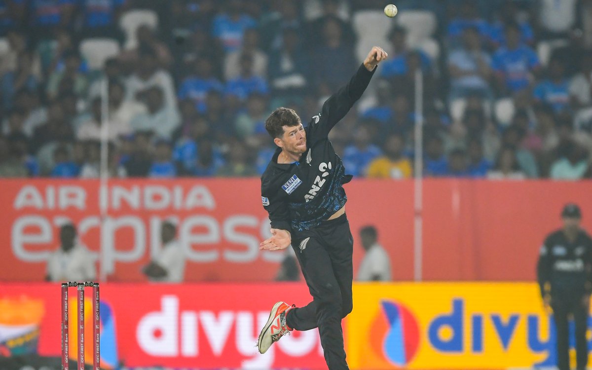4th T20I: Santner takes three as NZ beat India by 50 runs despite Dube’s 65