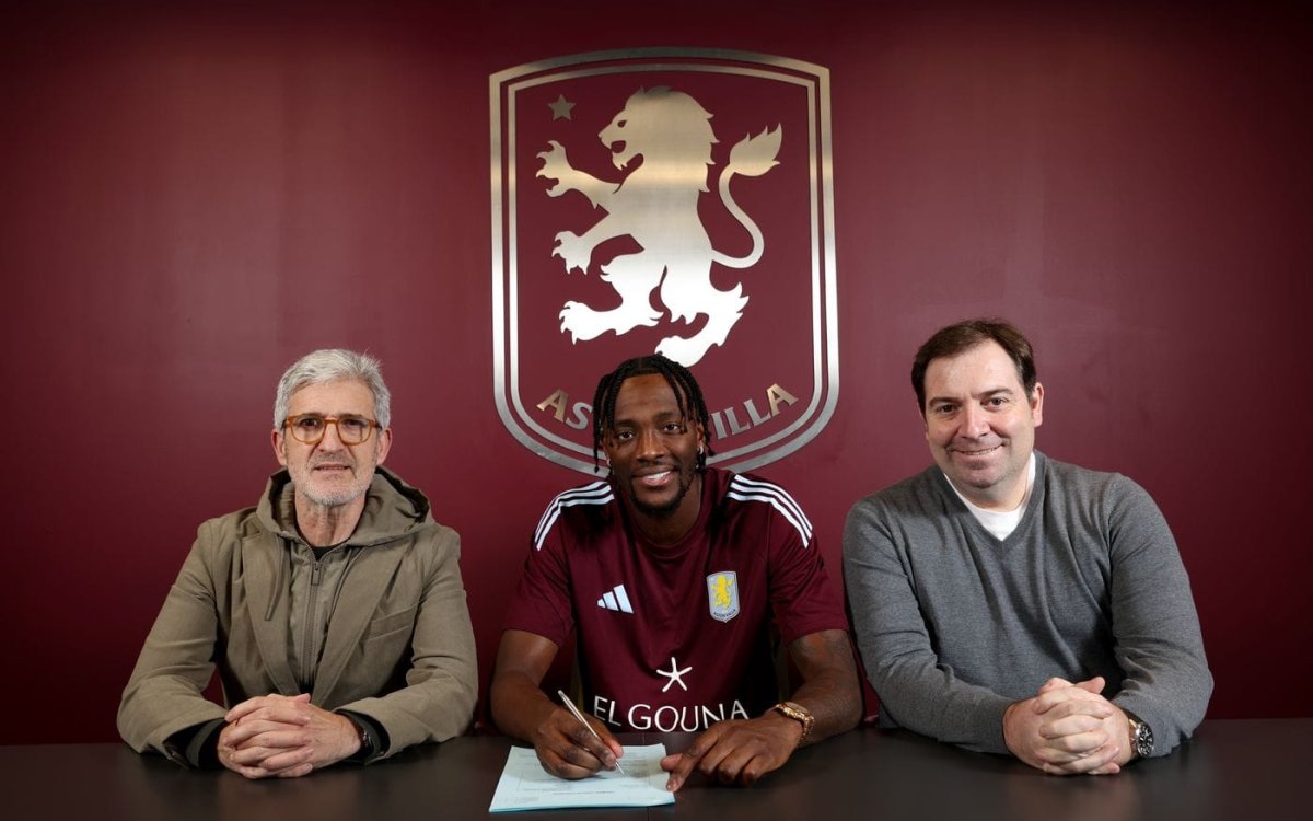 Abraham completes Aston Villa return from Besiktas